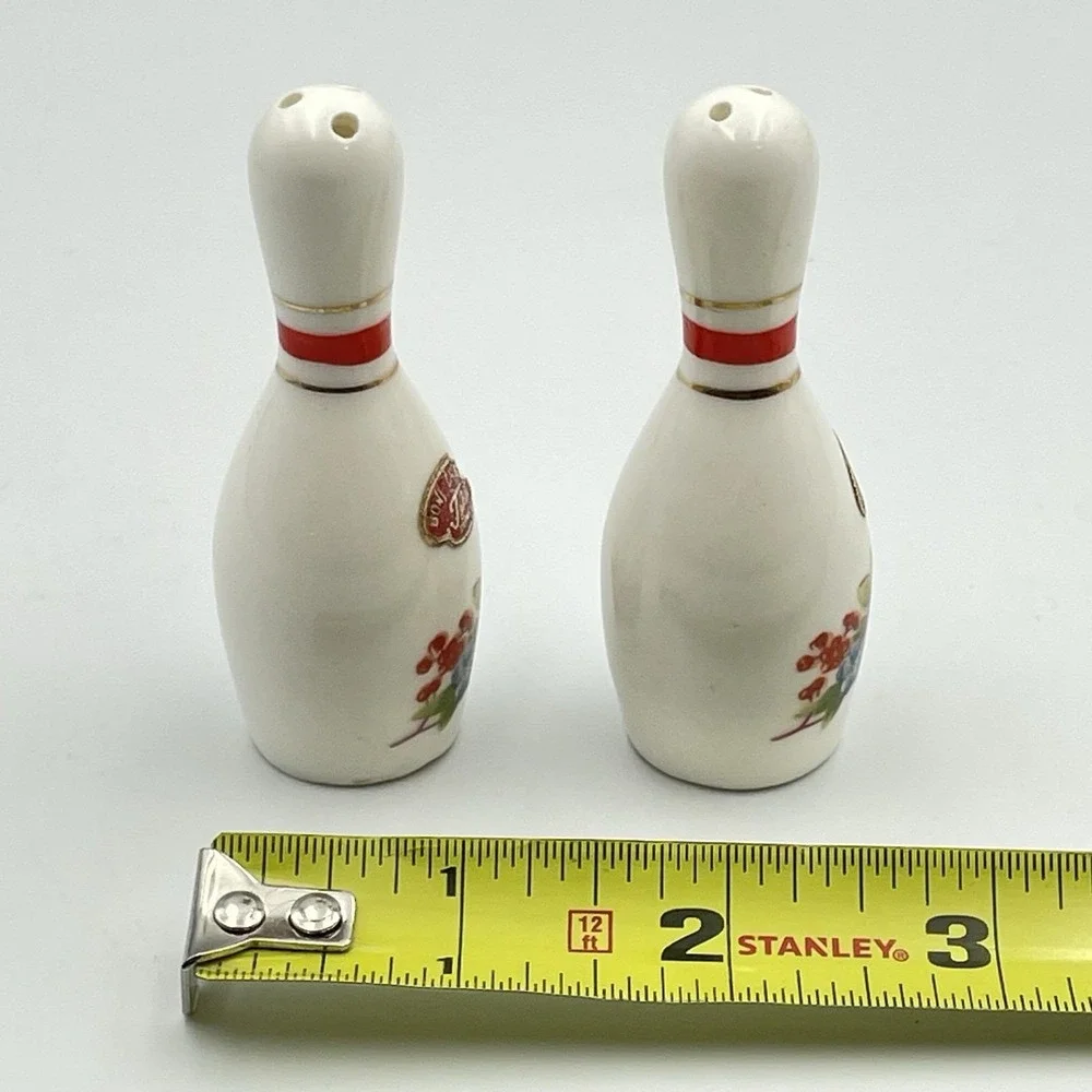 Vintage 1950s Tokai Bone China Japan Bowling Pin Salt & Pepper Shakers Floral‎